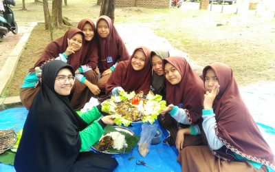 Outdoor Learning SMPI Al Hasanah ke Pantai Panjang