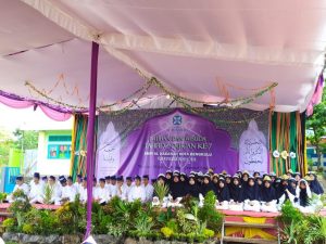 63-siswa-SMPI-AlHasanah-Wisuda-Khataman-dan-Imtihan-ke-7-Bengkulu-1