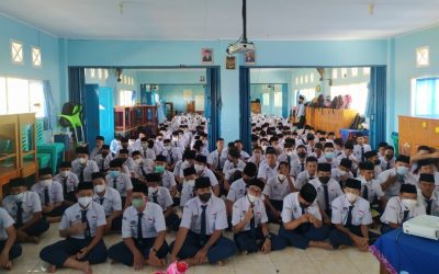 SMPI Al Hasanah Terima Penyuluhan tentang Bullying